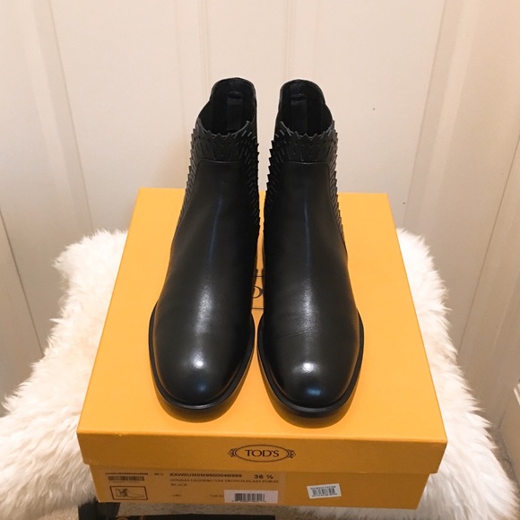 ❌SOLD❌Tod’s Gomma Leggero Um Tronch Elast boots6.5 - Picture 2 of 8